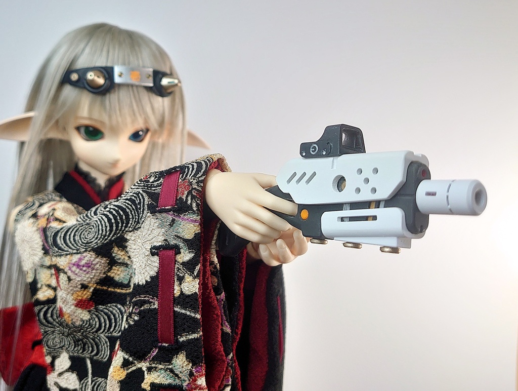 ドール用ハンドガン(約1/3 50cm前後サイズドール用)