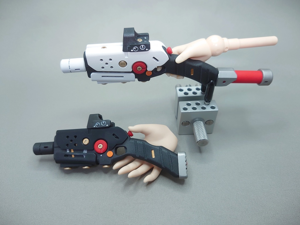 ドール用ハンドガン(約1/3 50cm前後サイズドール用)