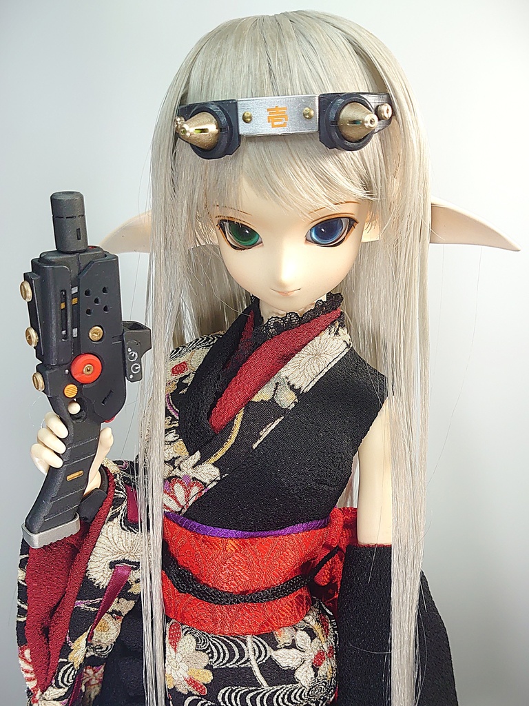 ドール用ハンドガン(約1/3 50cm前後サイズドール用)