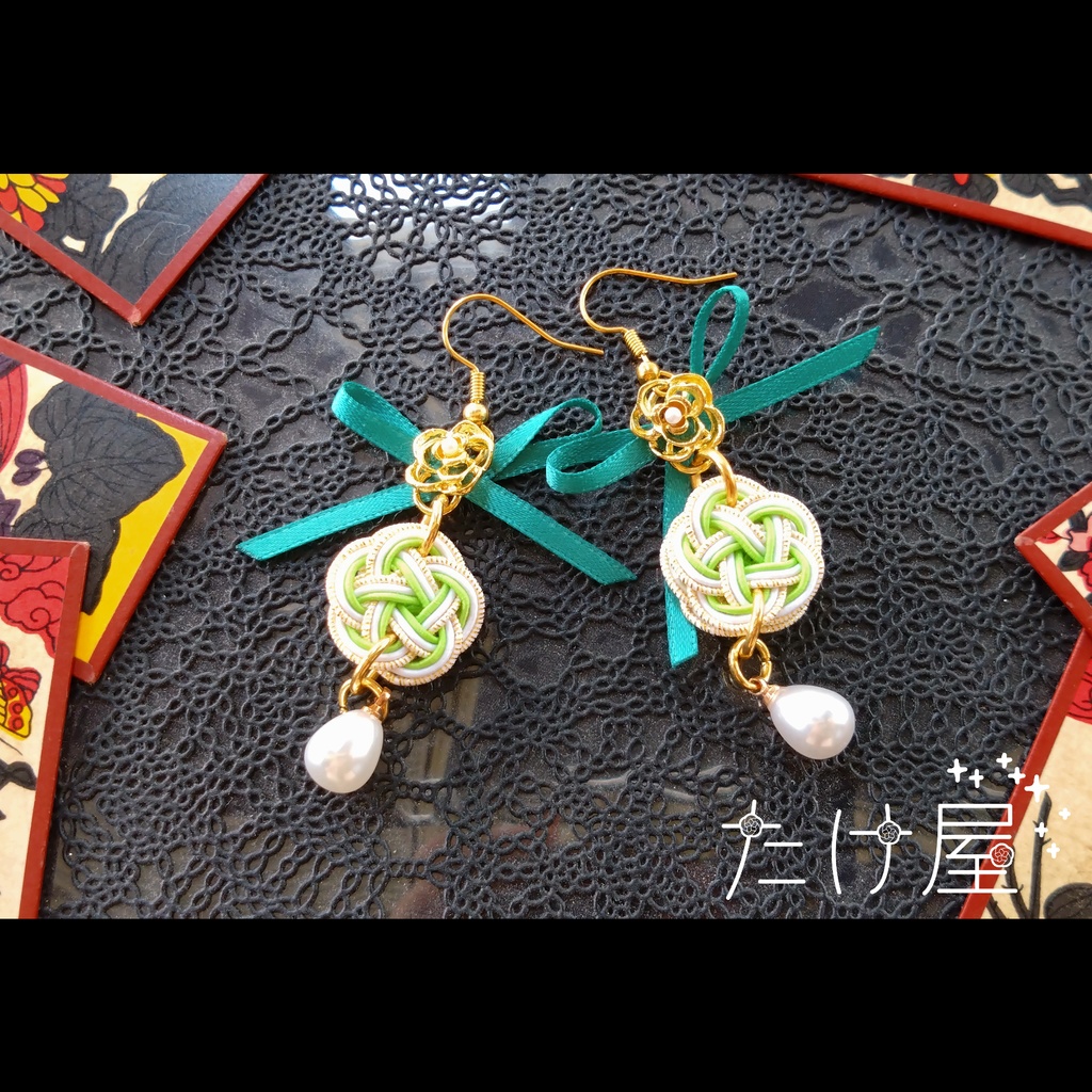 梅結びのリボンピアス