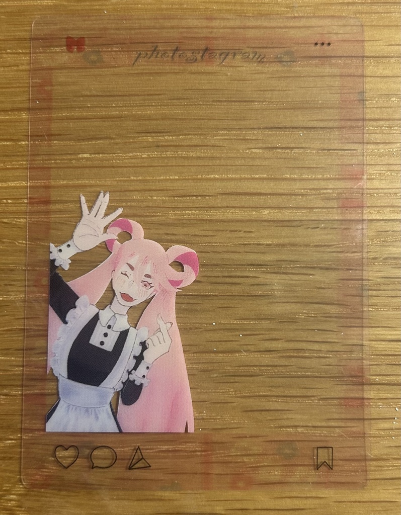メイド服ムスビちゃんのSNS風クリアカード