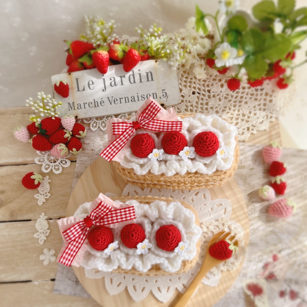 🍓クリームたっぷりのバターサンド風いちごのケーキ🍓