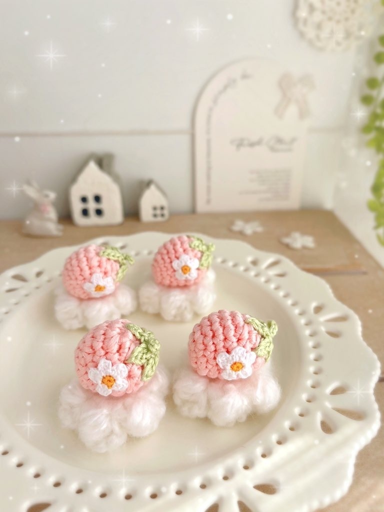 🍓摘みたていちごのブローチ🍓