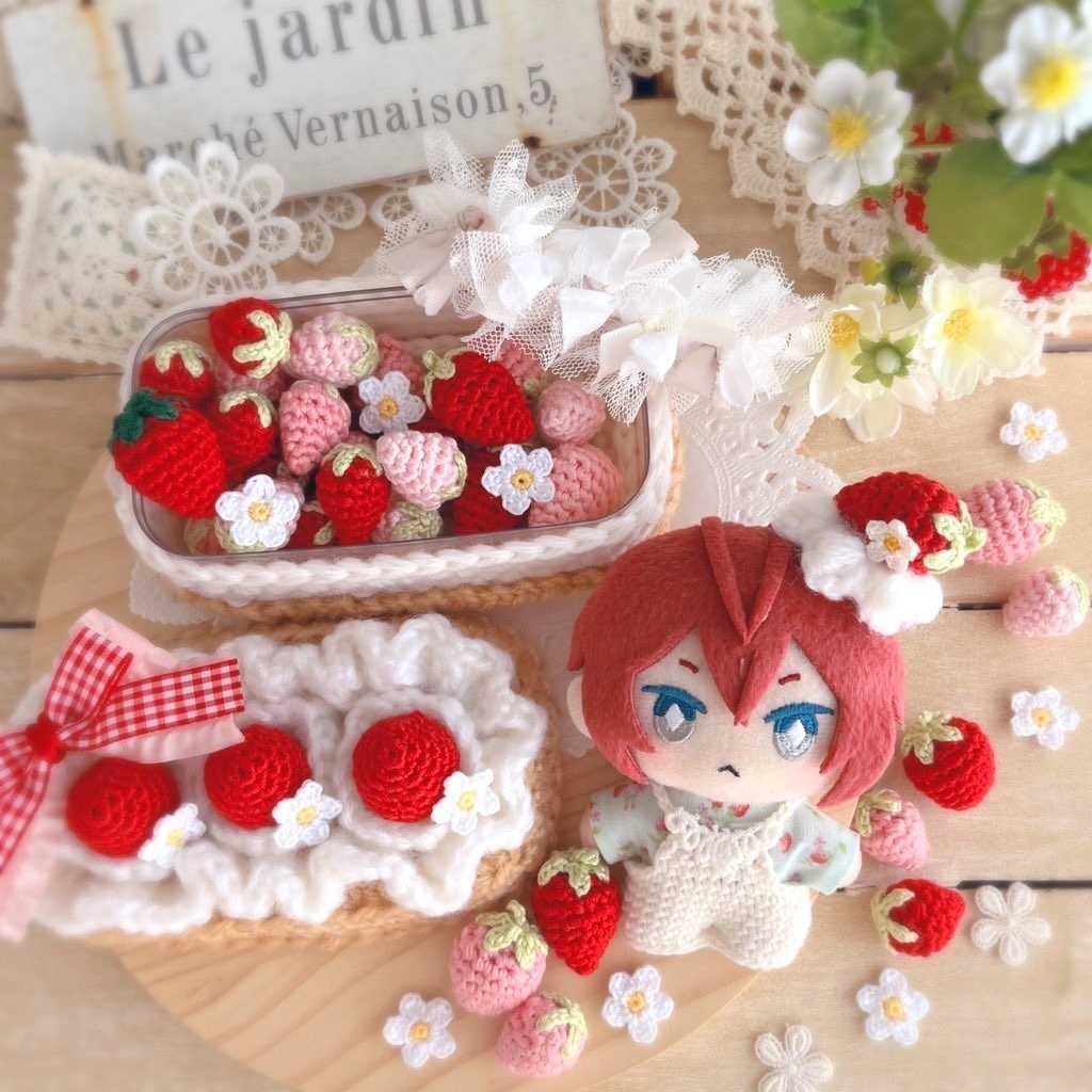 🍓摘みたていちごのブローチ🍓