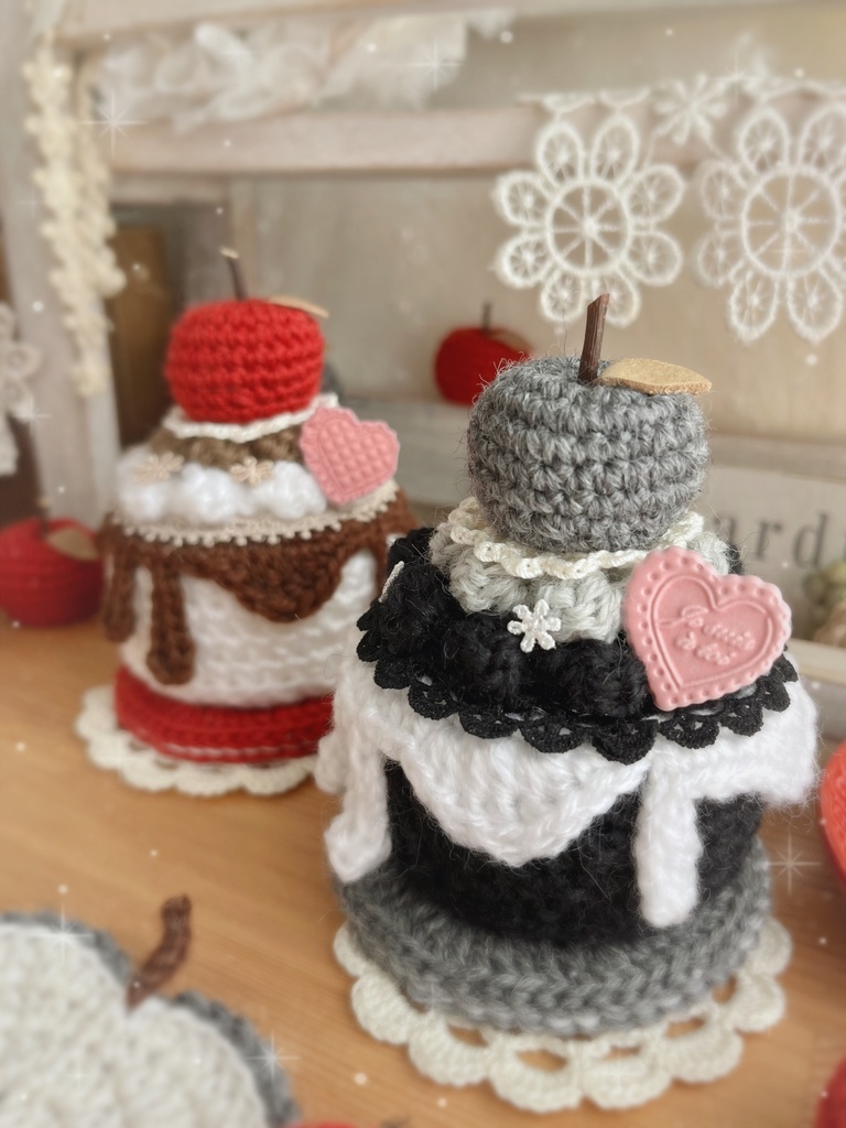 🍎手の平サイズのあみぐるみケーキ 姫りんごの秋色ケーキ🍎