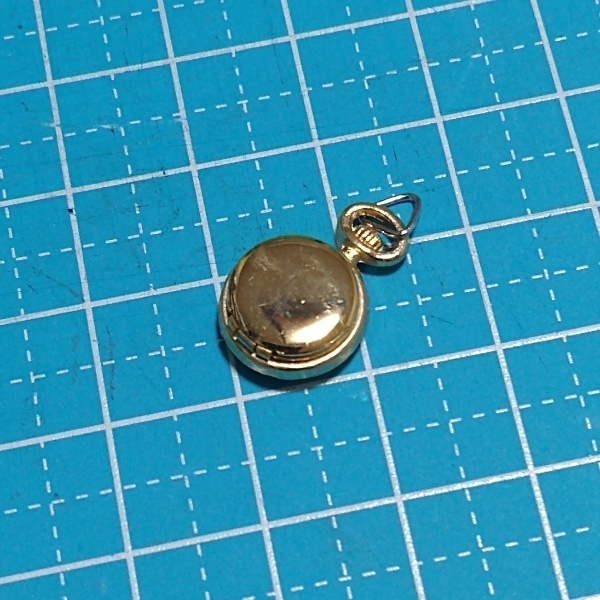 ミニチュア懐中時計(蓋付き)