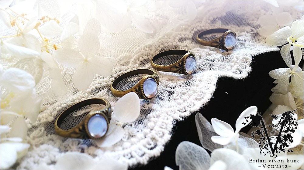 *メフィストブルーのヴィンテージリング*