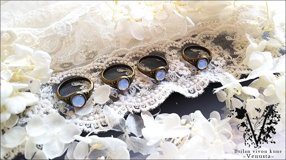 *メフィストブルーのヴィンテージリング*