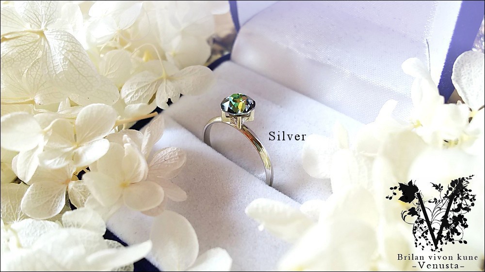 *クリスタルサハラの一粒リング(ネックレス)*