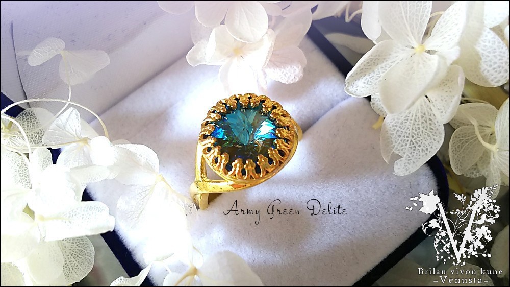 *アーミーグリーンディライトのクラウンリング-リヴォリ-*