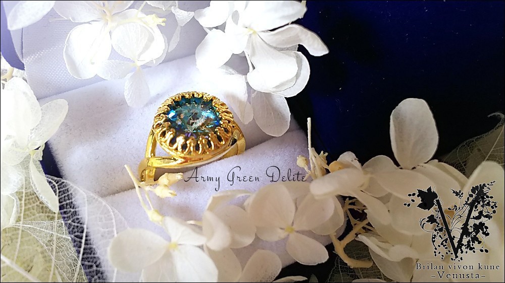 *アーミーグリーンディライトのクラウンリング-リヴォリ-*