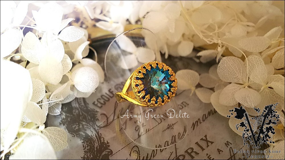 *アーミーグリーンディライトのクラウンリング-リヴォリ-*