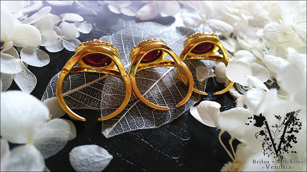 *バーガンディディライトのクラウンリング-リヴォリ-*