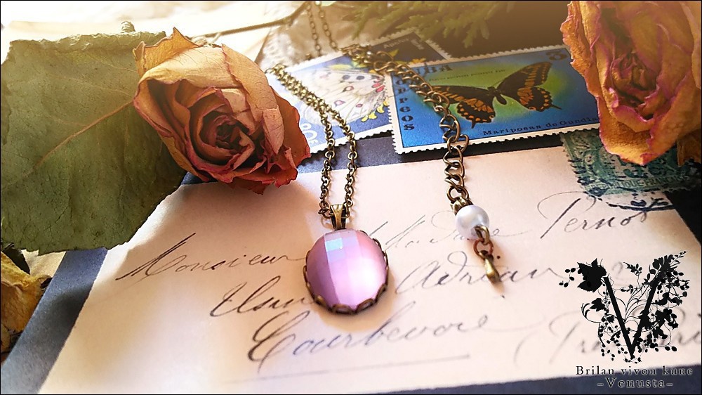 *淡いアメジストフロストの金古美ネックレス*