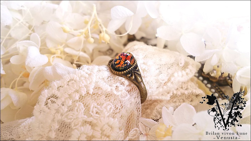 *ブラックオパールのヴィンテージリング*