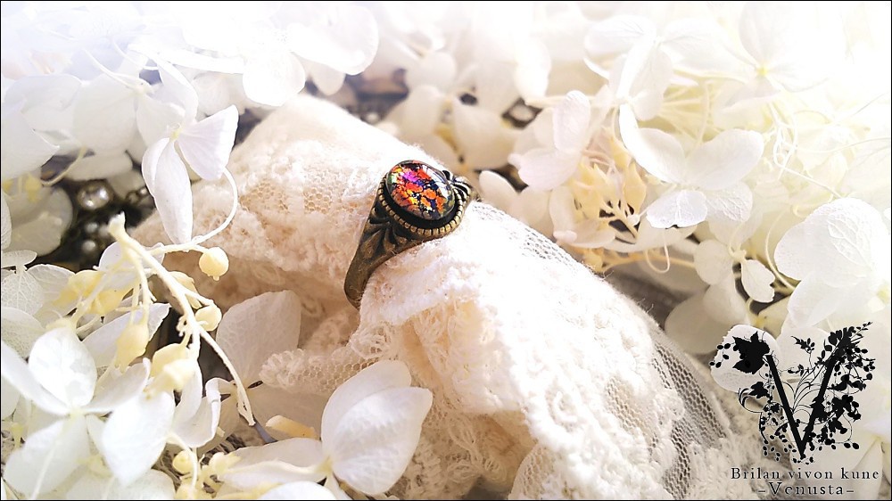 *ブラックオパールのヴィンテージリング*