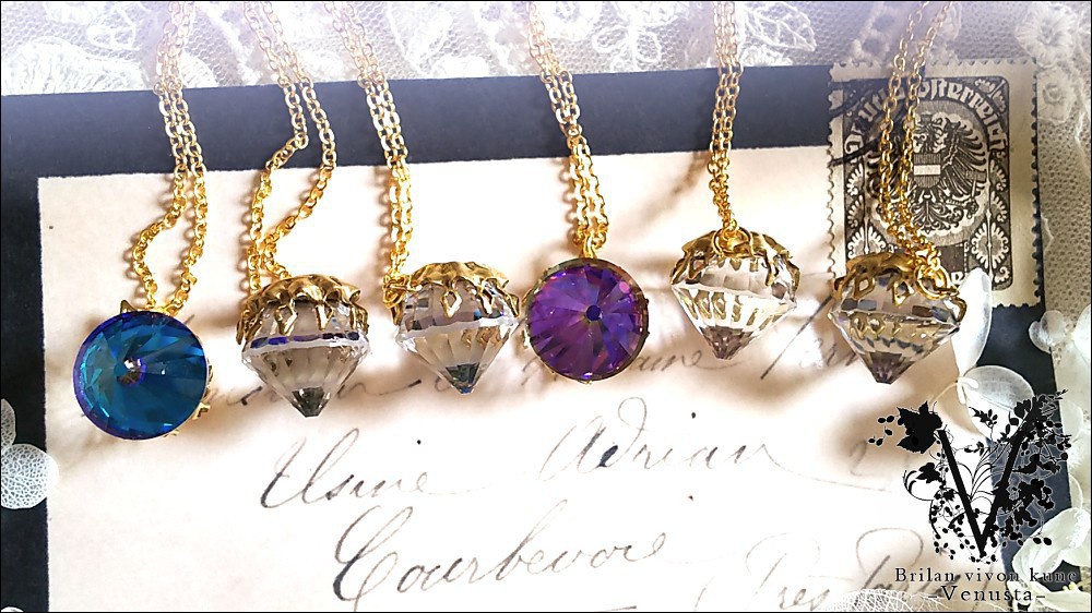 *鉱石風ヴィンテージスワロのネックレス*