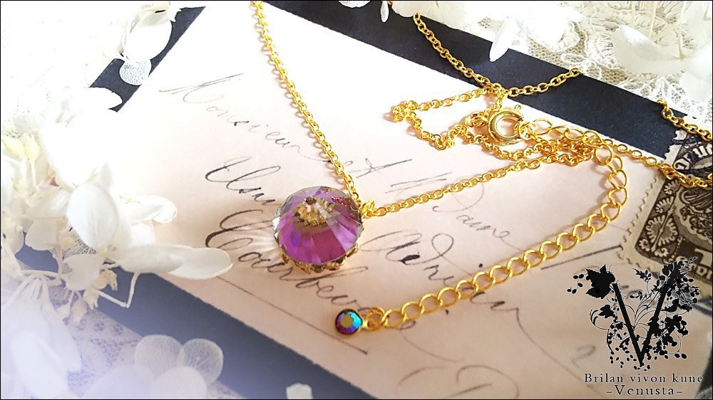 *鉱石風ヴィンテージスワロのネックレス*