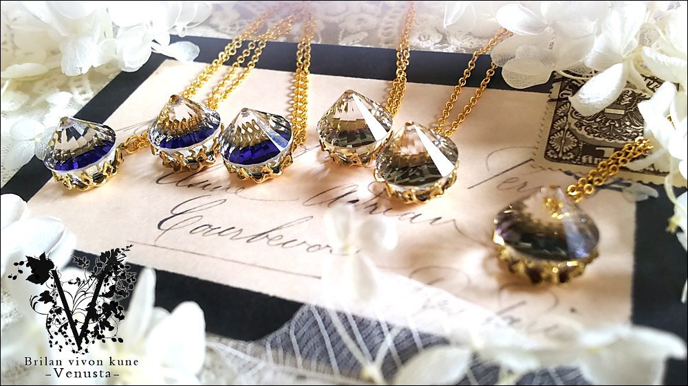 *鉱石風ヴィンテージスワロのネックレス*