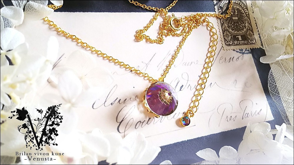 *鉱石風ヴィンテージスワロのネックレス*