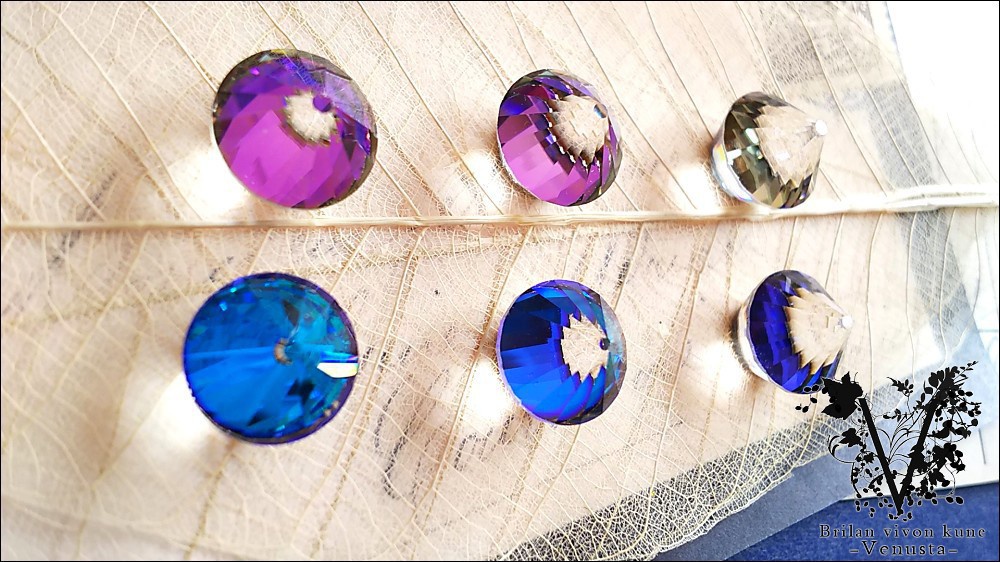 *鉱石風ヴィンテージスワロのネックレス*