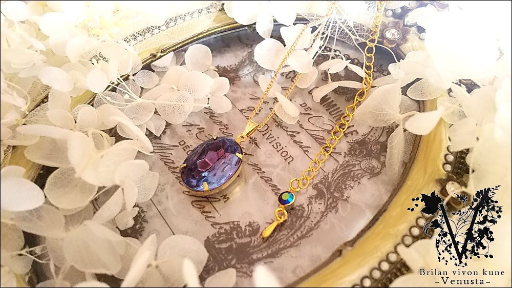 *瑞々しい紫陽花色のヴィンテージガラス-ネックレス-*