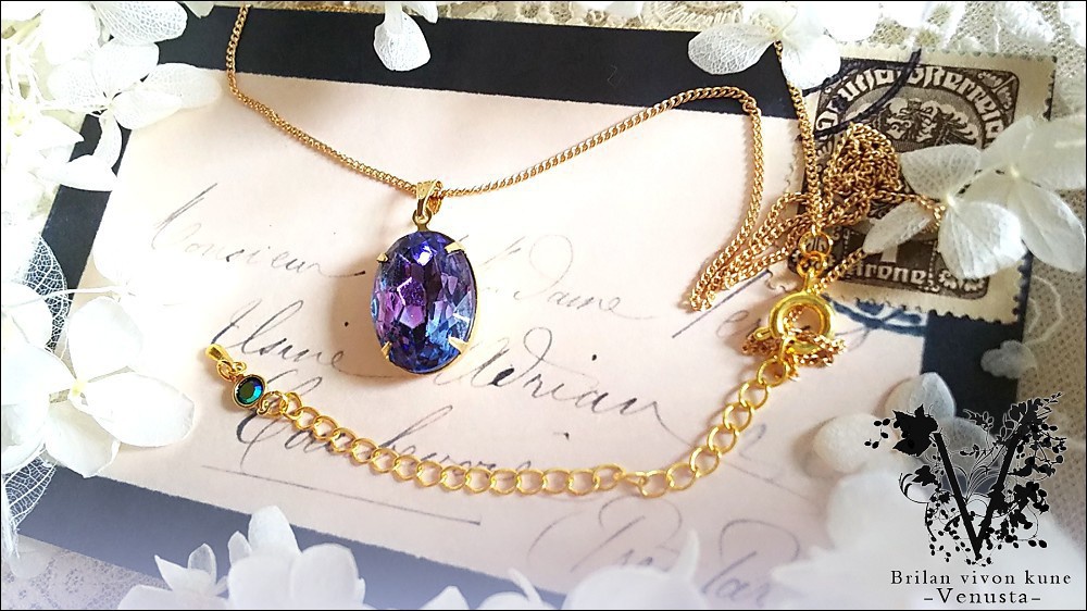 *瑞々しい紫陽花色のヴィンテージガラス-ネックレス-*