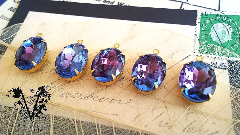 *瑞々しい紫陽花色のヴィンテージガラス-ネックレス-*