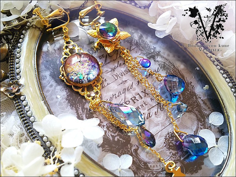 ＊輝く銀河と艶やかな夜の雫-アシンメトリーイヤリング-＊