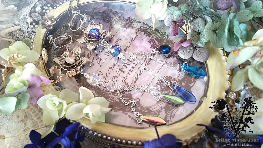 *太陽と月のアシンメトリーイヤリング-Vintage-*