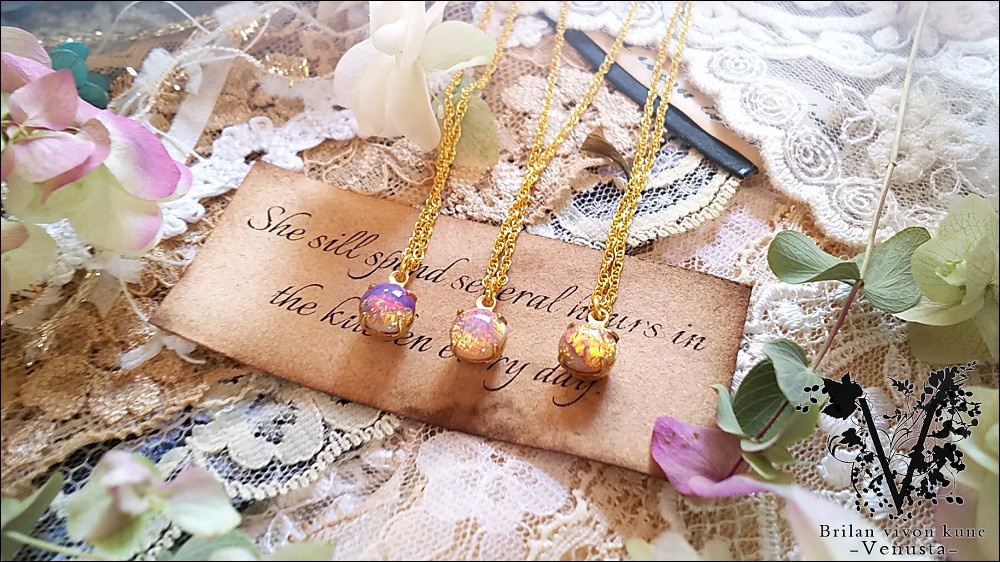 *普段使いのヴィンテージオパールネックレス*