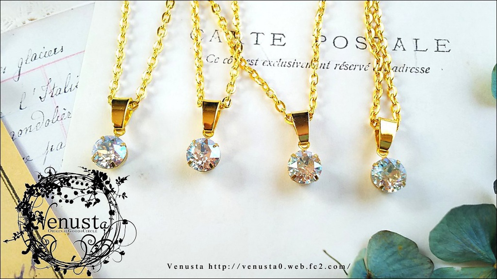 クリスタルムーンライトの一粒プチネックレス