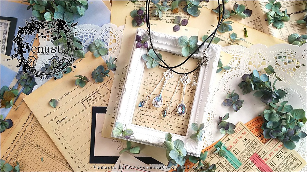 煌めく宝石と雫をひと掬いして~ネックレス~