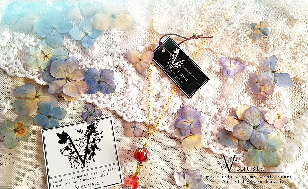 艶やか&鮮やかなベリーのアクセサリー