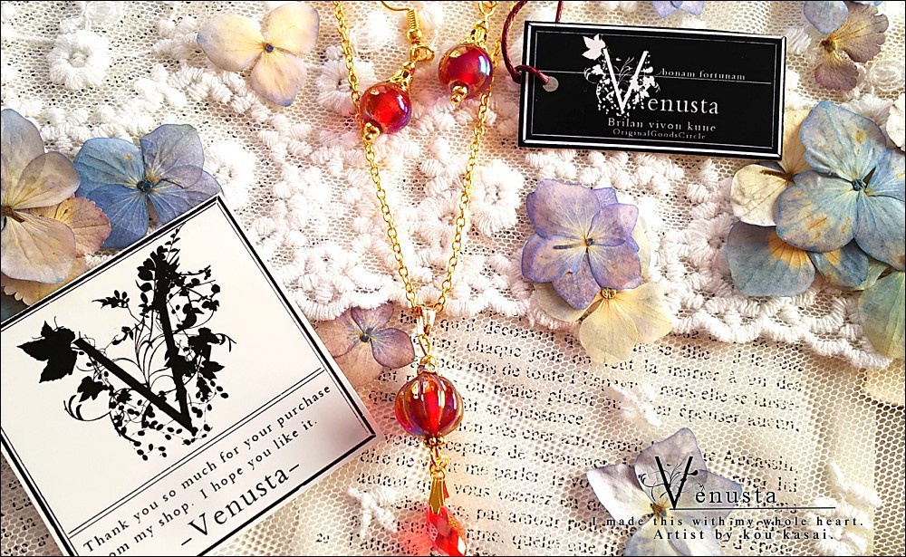 艶やか&鮮やかなベリーのアクセサリー