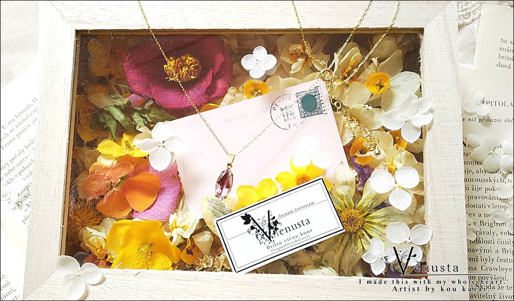 ヴィンテージ、淑やかなアメジストカラーのネックレス&華箱