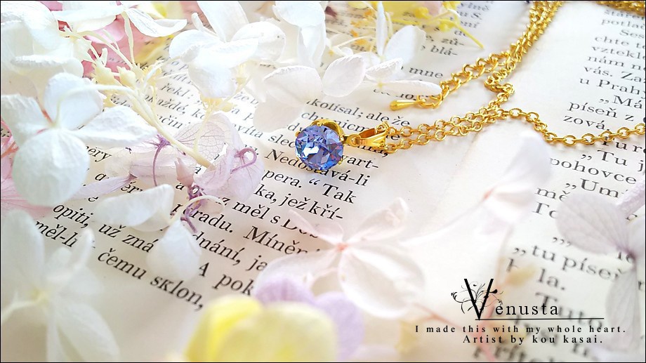 *清澄な青・ライトサファイアの一粒ネックレス*