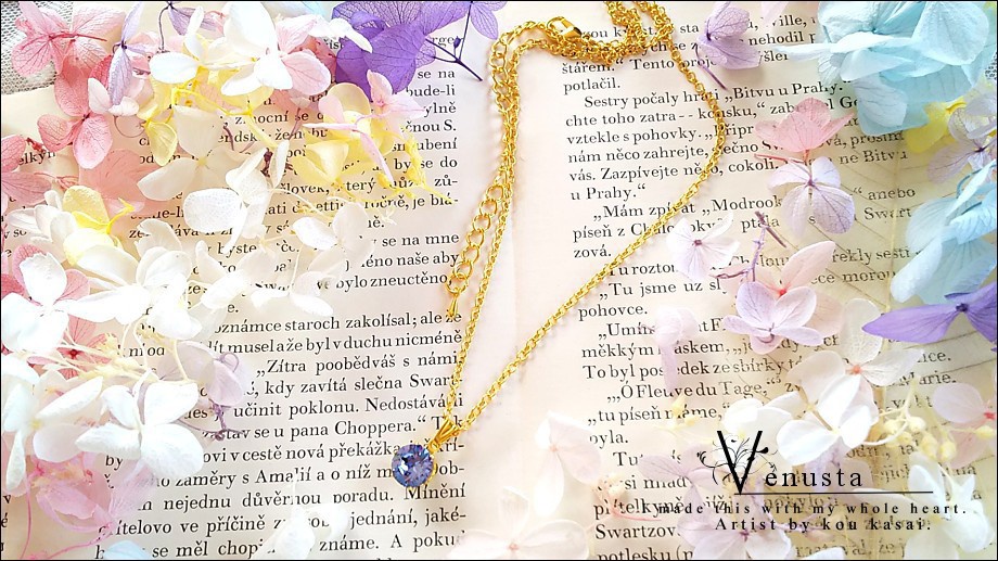 *清澄な青・ライトサファイアの一粒ネックレス*