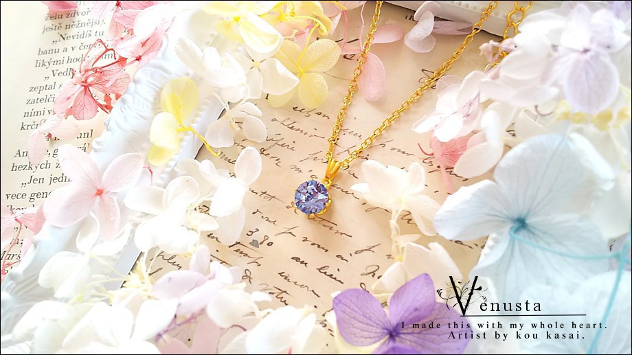 *清澄な青・ライトサファイアの一粒ネックレス*