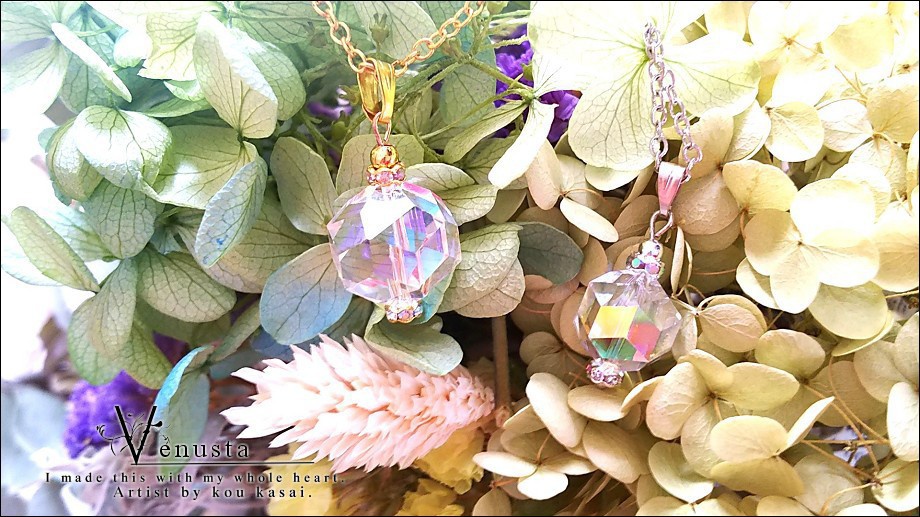 *カットが美しいヴィンテージスワロフスキーのネックレス*