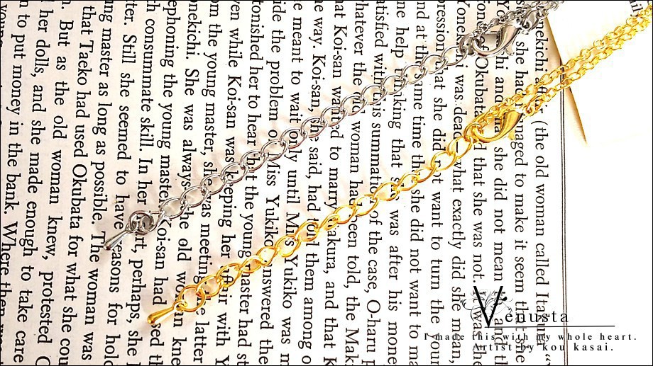 *カットが美しいヴィンテージスワロフスキーのネックレス*