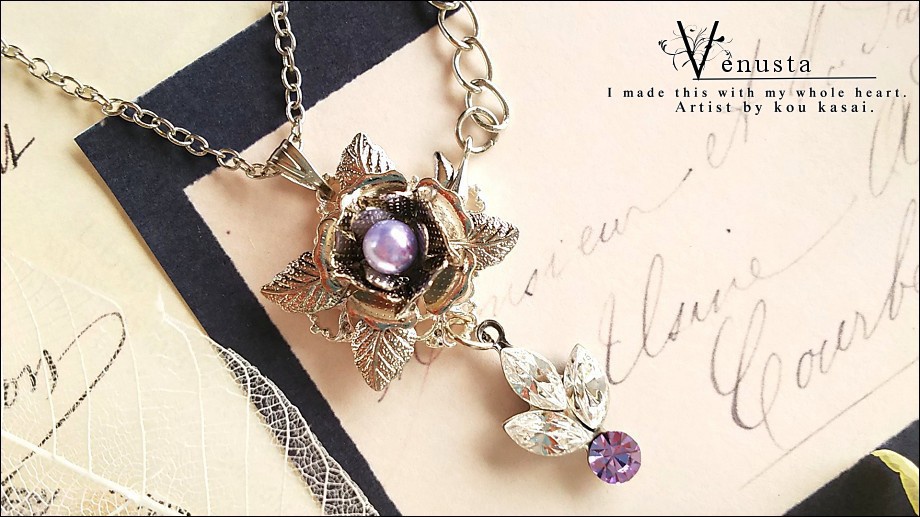 *優雅なクリスタル×ヴァイオレット-ヴィンテージガラスのシンプルネックレス-*