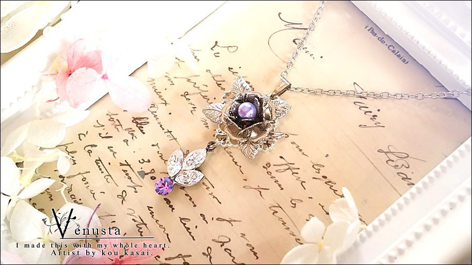 *優雅なクリスタル×ヴァイオレット-ヴィンテージガラスのシンプルネックレス-*