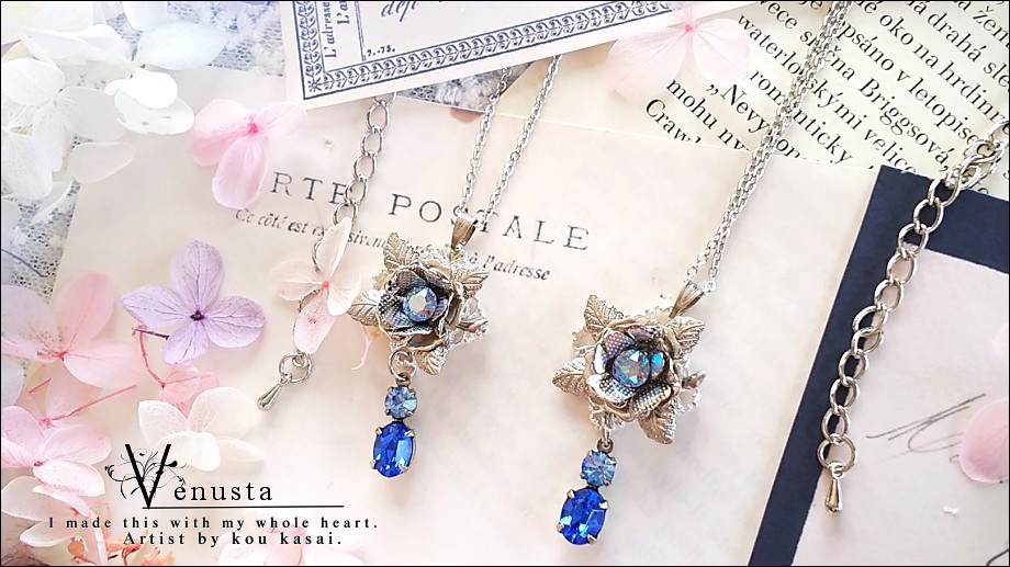 *端麗なサファイア×ライトサファイア-ヴィンテージスワロフスキーのネックレス-*