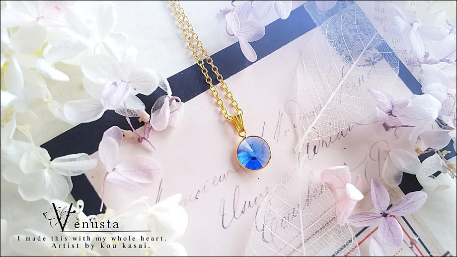 *青く澄んだサファイアのヴィンテージスワロフスキーネックレス*