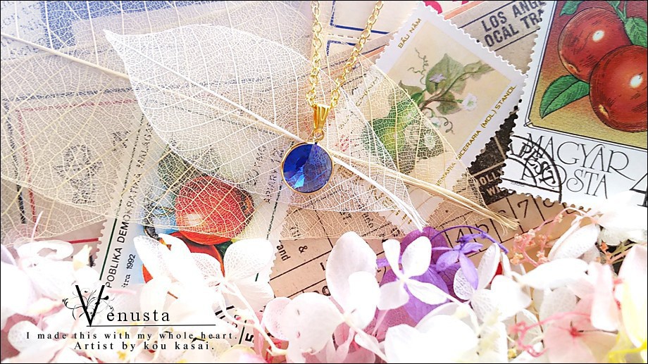 *青く澄んだサファイアのヴィンテージスワロフスキーネックレス*