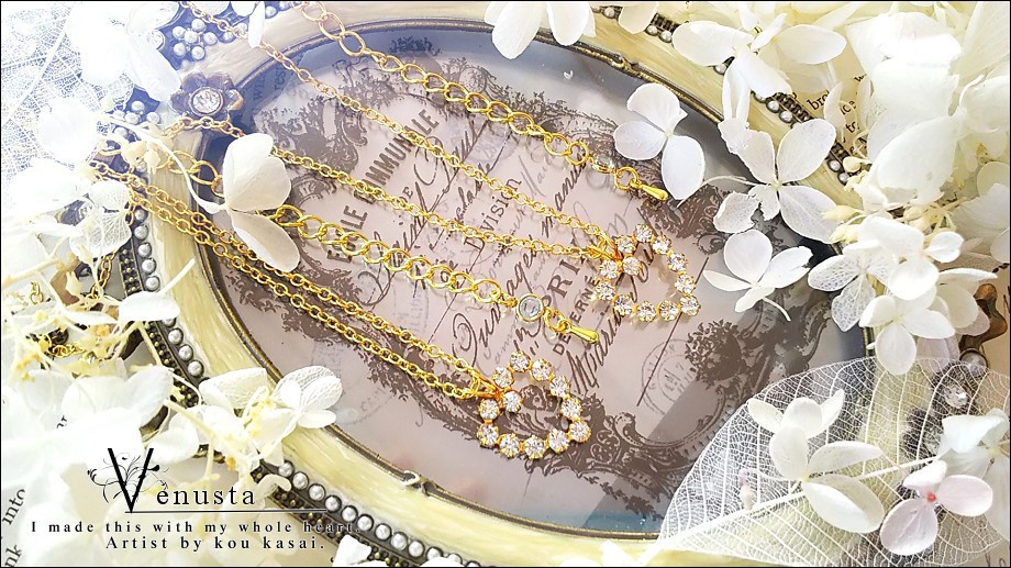 *ヴィンテージスワロフスキーのハートネックレス*