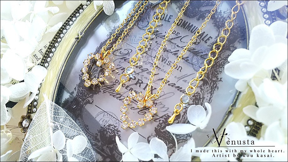 *ヴィンテージスワロフスキーのハートネックレス*