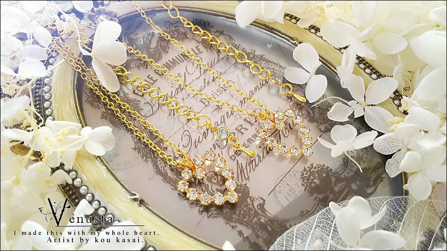 *ヴィンテージスワロフスキーのハートネックレス*