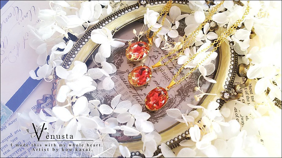 *ジョンキルxライトシャムのヴィンテージガラスネックレス*